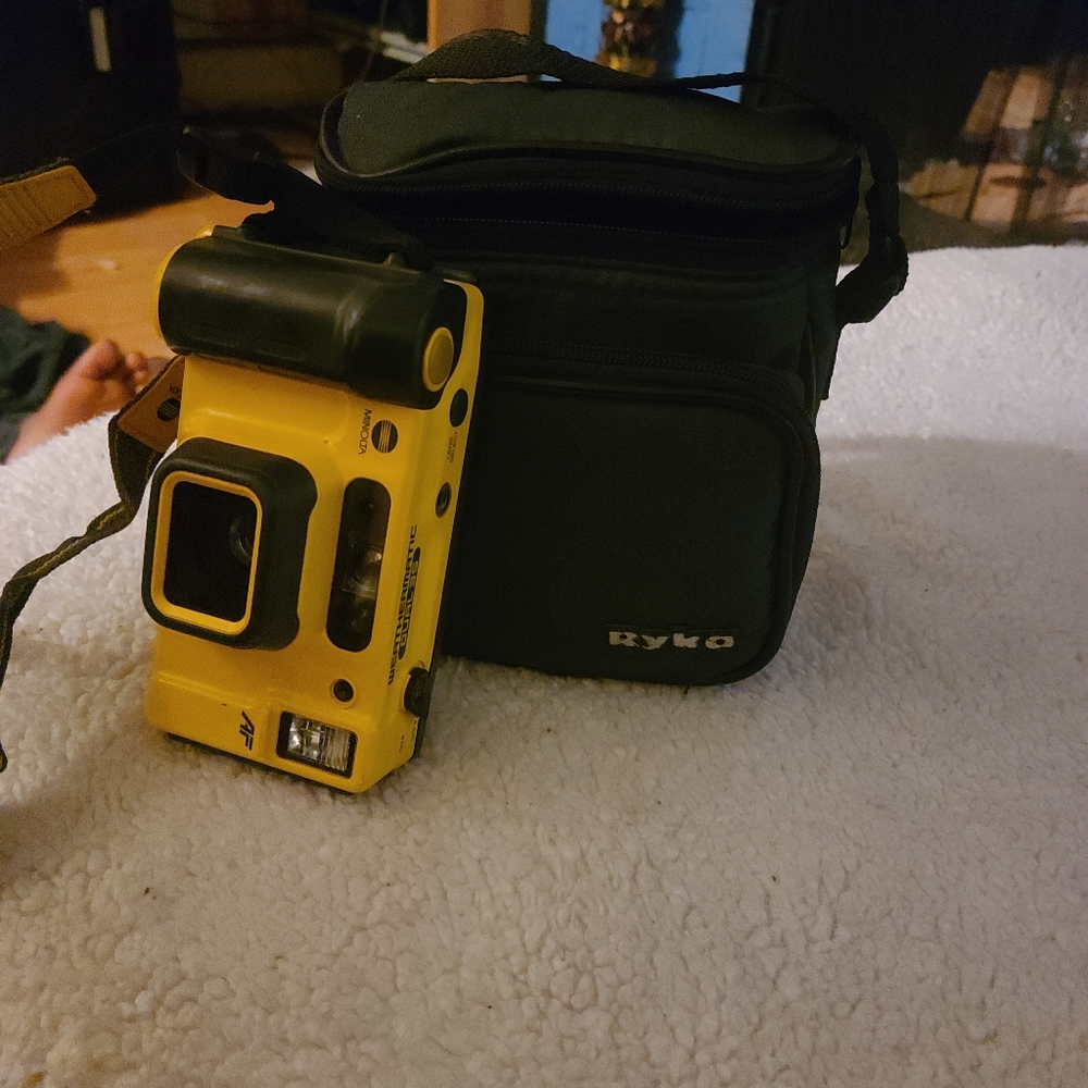 Camera - Picture 2 of 3